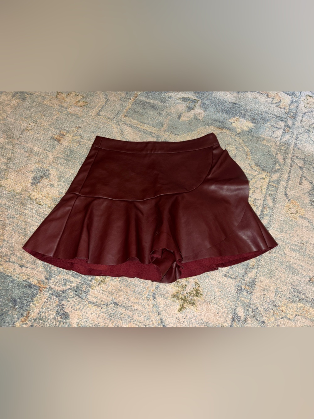 DO+BE Wine Faux Leather Mini Skort